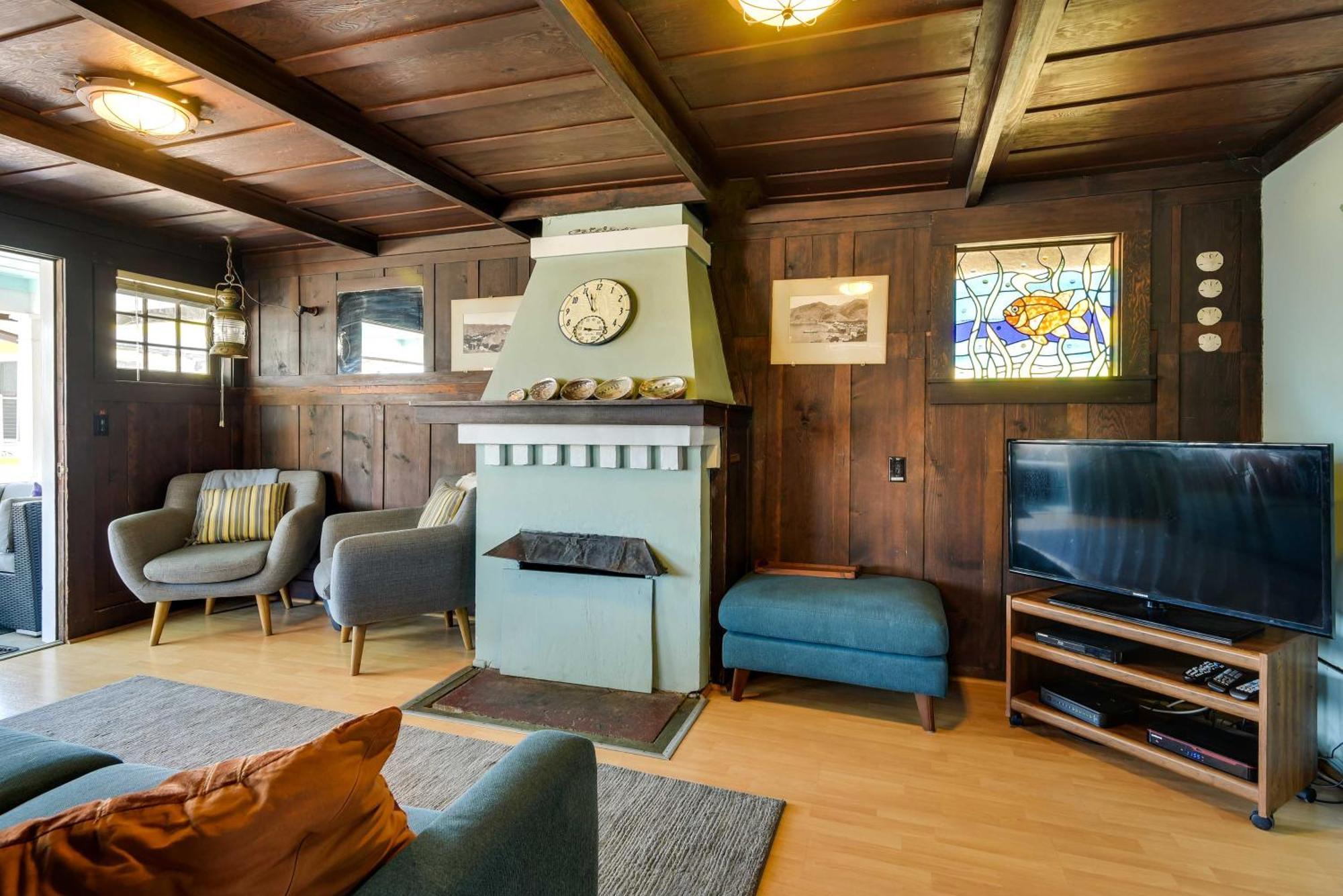 Charming Catalina Gem With Deck Walk To The Beach! Avalon Exteriör bild