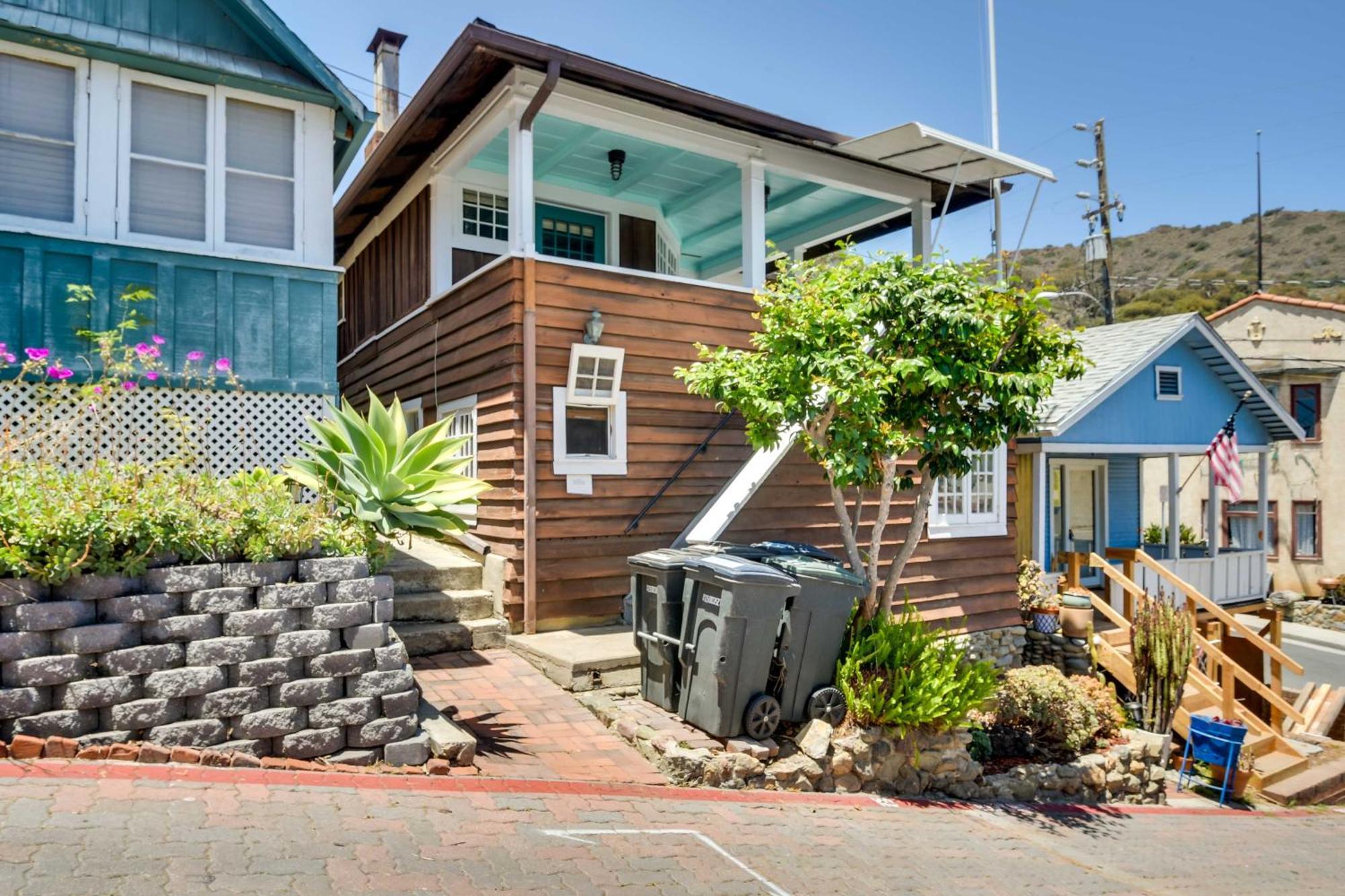 Charming Catalina Gem With Deck Walk To The Beach! Avalon Exteriör bild